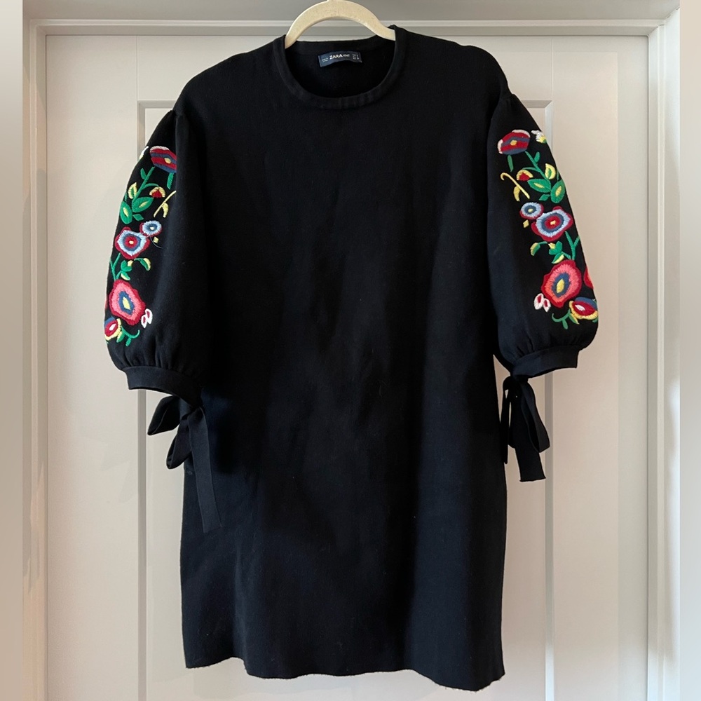 ZARA Floral Embroidered Sleeves Tie Knit Dress